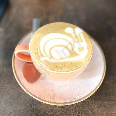 Black Lab Cafe And Lounge