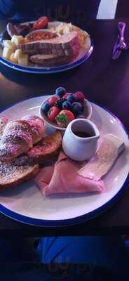 Lock And Key Hotel - Bar & Kitchen