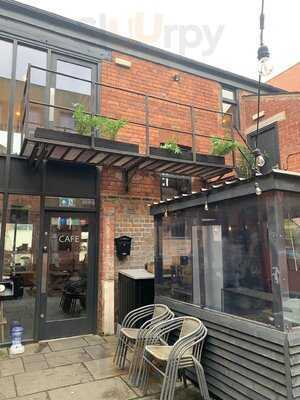 Birdhouse Tea Bar & Kitchen