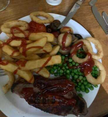 The Triple Plea Inn And Campsite