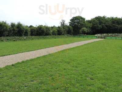 The Triple Plea Inn And Campsite