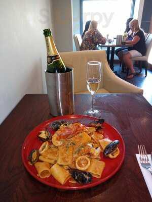 Mamma Lina's Italian Restaurant