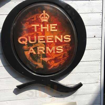 The Queen's Arms
