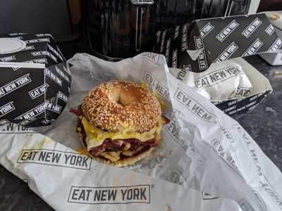 Eat New York - The Bagel Shop