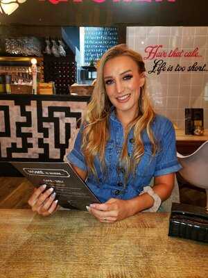 Home Is Where Deli & Bar