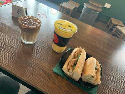 Hanoi 1991 The Vietnamese Coffee House