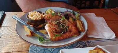 The White Horse Pub & Dining