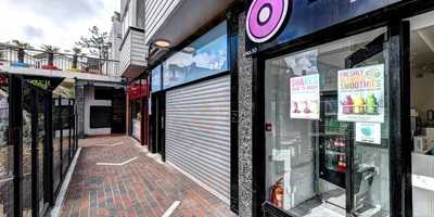 Dum Dum Donutterie - Brighton Square