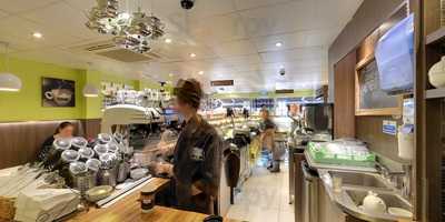 Field's Deli And Cafe