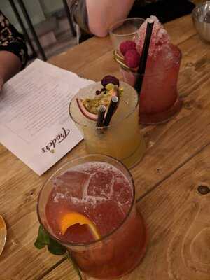 Traders Cafe And Cocktail Bar