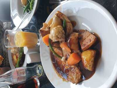 Cucina Cafe Bar & Restaurant