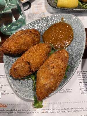 Ambiente Tapas Restaurant