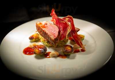 The Dore Bar & Grill