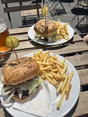 Martin's Burger House