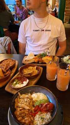 Salsa Mexican Bistro