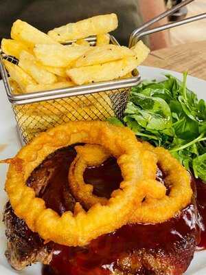 The Air Hostess Pub And Kitchen