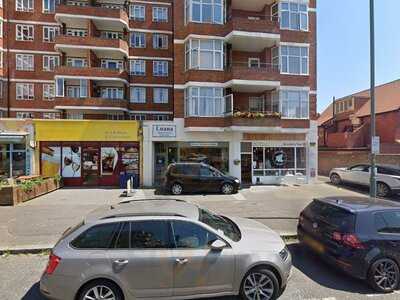 Sunshine Books, Art And Coffee