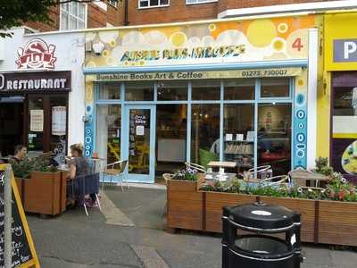 Sunshine Books, Art And Coffee