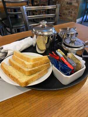 Drakes Fish And Chip Restaurant And Take Away