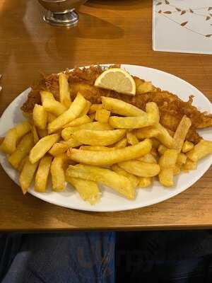Drakes Fish And Chip Restaurant And Take Away