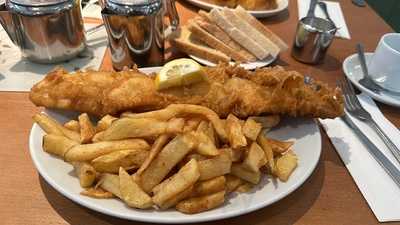 Drakes Fish And Chip Restaurant And Take Away
