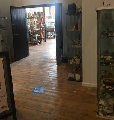 Hopkinson Vintage Antiques And Art Centre