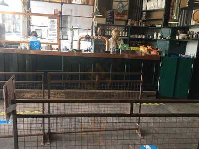 Hopkinson Vintage Antiques And Art Centre