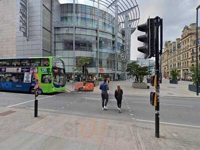 Gino D'acampo My Pizza And Prosecco Bar