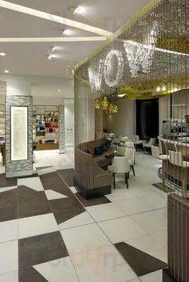 Harvey Nichols Champagne Wow Bar