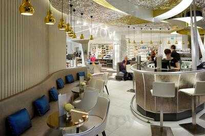 Harvey Nichols Champagne Wow Bar