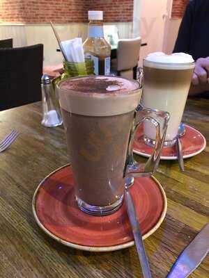 Charlie's Of Windermere