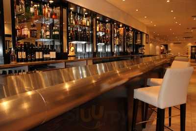 Delia's Restaurant And Bar