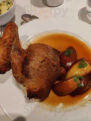 Delia's Restaurant And Bar