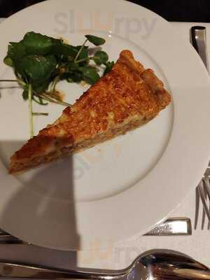 Delia's Restaurant And Bar