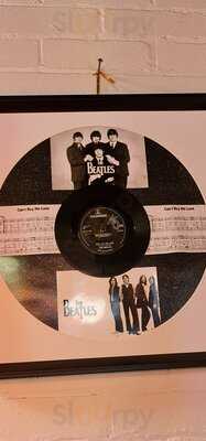 Chantilly Beatles Cafe