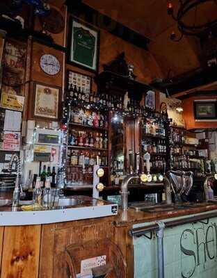 Shenanigans Irish Pub & Restaurant