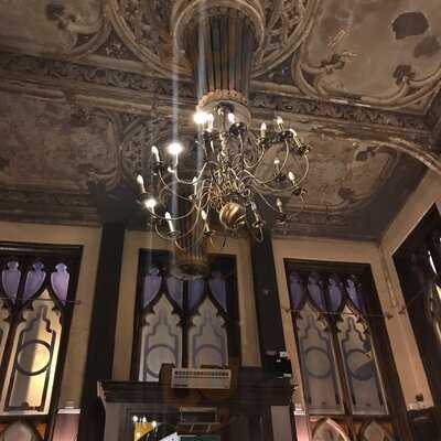 The Crown And Kettle