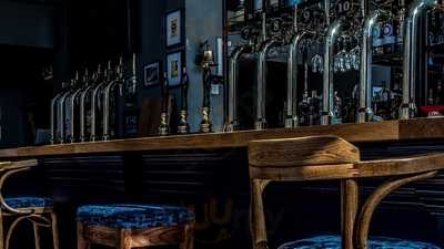 The Crown And Kettle