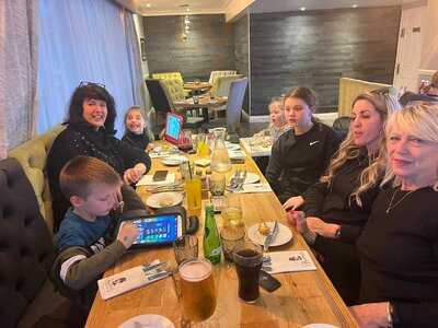 Branford's Restaurant & Bar