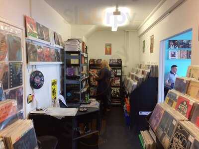 Viva-vinyl Record Store & Cafe