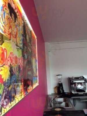 Viva-vinyl Record Store & Cafe