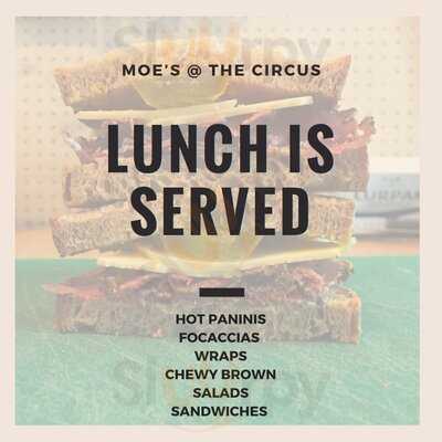 Moe's At The Circus