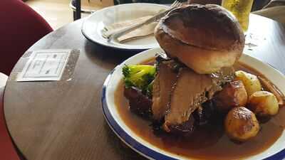 The Poets Ale And Smoke House