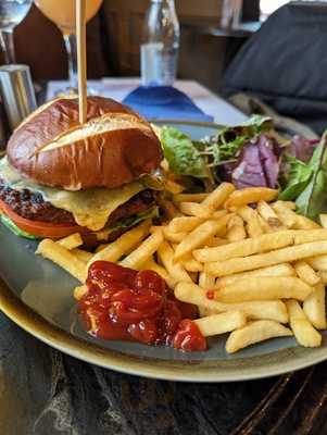 1769 Bar & Restaurant