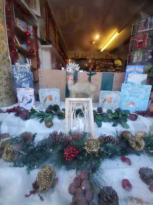 Ceres Bookshop And Tearoom