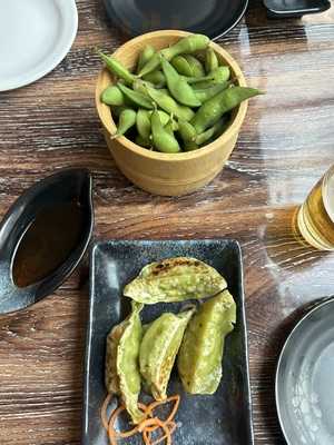 Ring Sushi & Hotfood