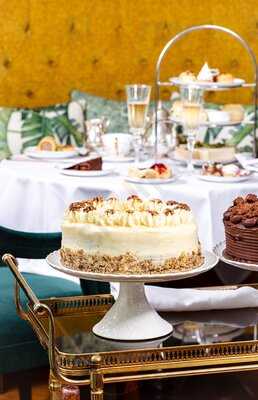 Victoria Lounge, Bar And Terrace