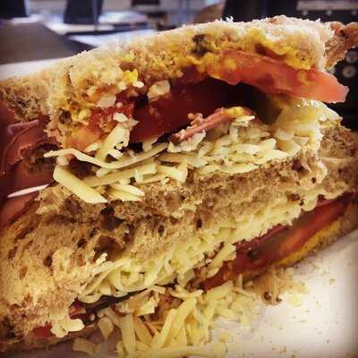 Pickle's Sandwich Bar