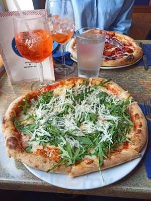 Nonno's Pizza And Plates