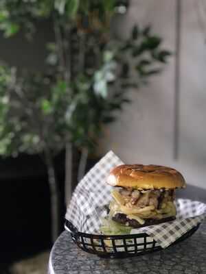 Newland Tofts Lane Bar & Grill